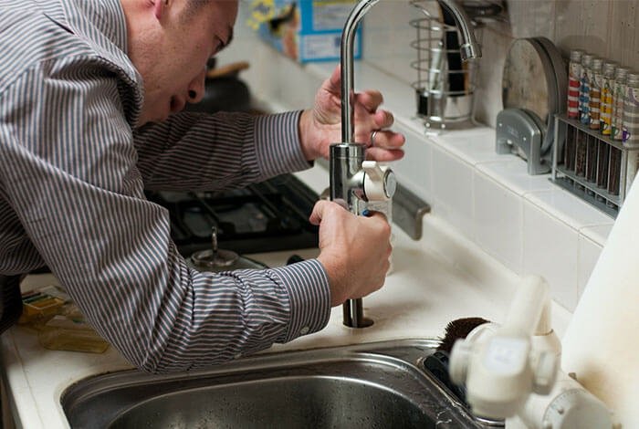 How To Unclog A Kitchen Sink - Superior Plumbing and Drains